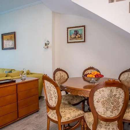 Serafima Nikiti (Sithonia)